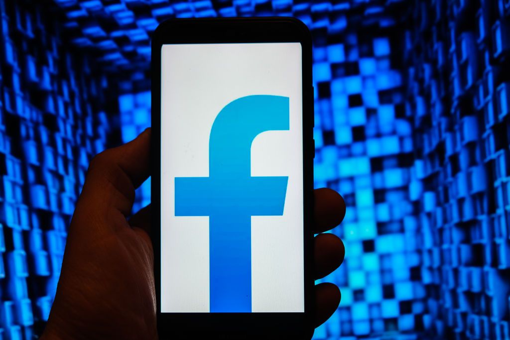 مشكلة تقنية تضربُ فيسبوك.. والشركة تعتذر