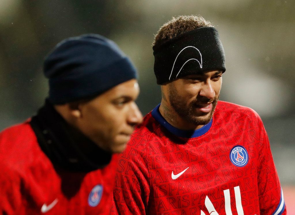 نيمار يحسم موقفه من الرحيل عن سان جيرمان.. ويوجه رسالة لمبابي