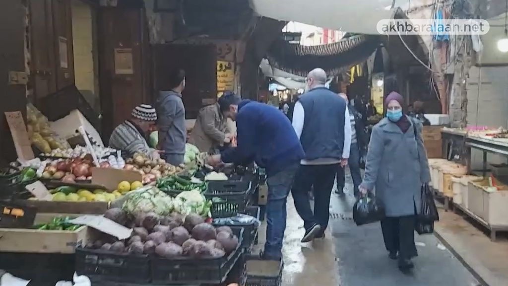 كاميرا "عيش الآن" تجول في أسواق طرابلس اللبنانية وتستمع إلى هموم المواطنين