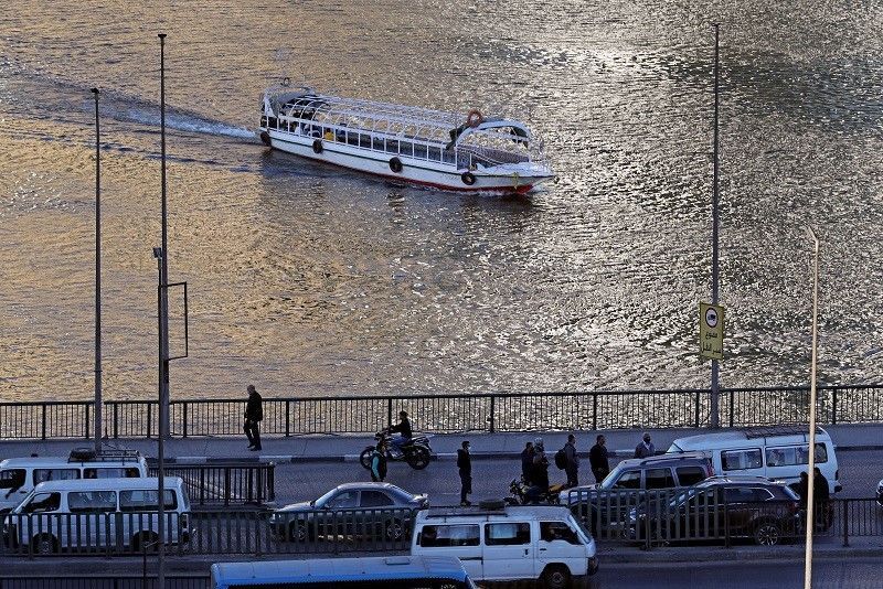 مصر.. التاريخ يحتضن الفن في ملجأ حصين تحول إلى معرض بالإسكندرية 1 مصر.. التاريخ يحتضن الفن في ملجأ حصين تحول إلى معرض بالإسكندرية