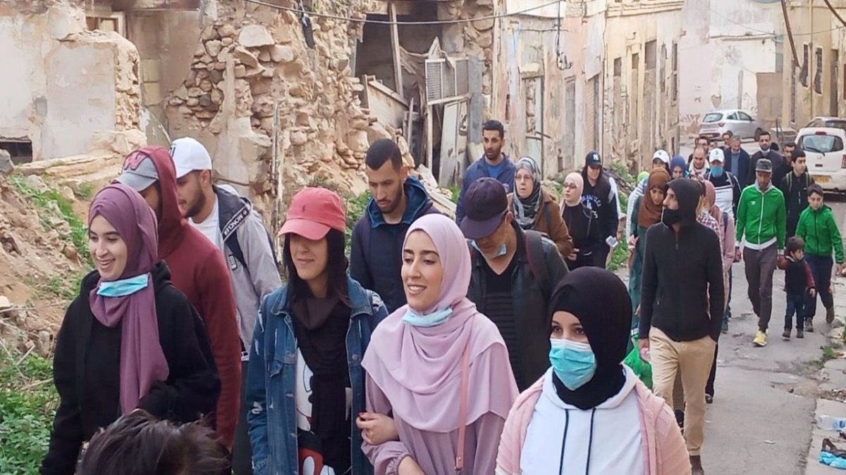 ‎300 شاب يشاركون في أكبر حملة لتنظيف قصبة وهران التاريخية مطالبين بتصنيفها معلمًا أثريًا