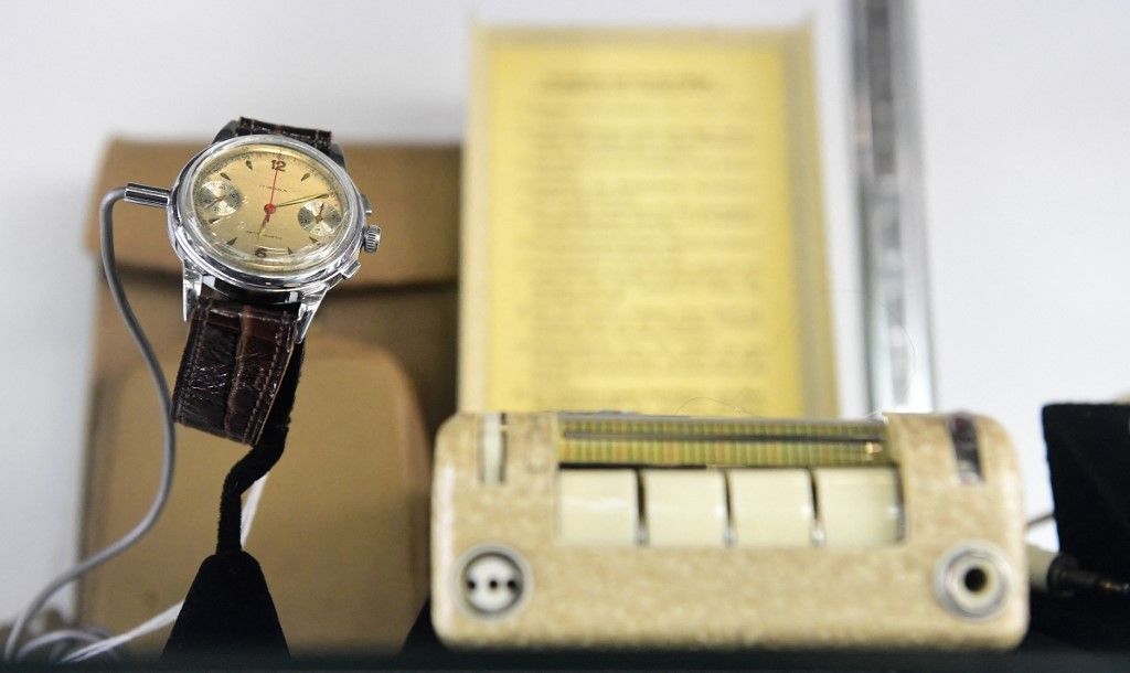 بينها ”سن مسمومة“.. مزاد أمريكي على اكسسوارات التجسس السوفياتية خلال الحرب الباردة