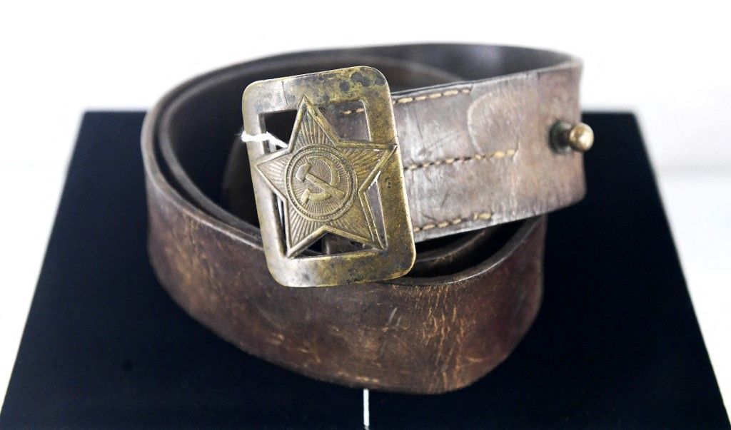 بينها ”سن مسمومة“.. مزاد أمريكي على اكسسوارات التجسس السوفياتية خلال الحرب الباردة