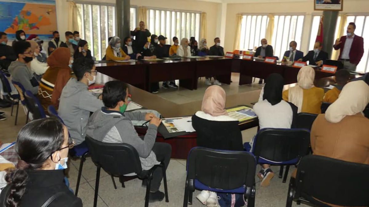 تدريب حول موضوع التربية على الديموقراطية وحقوق الإنسان ودور المجلس التلاميذي