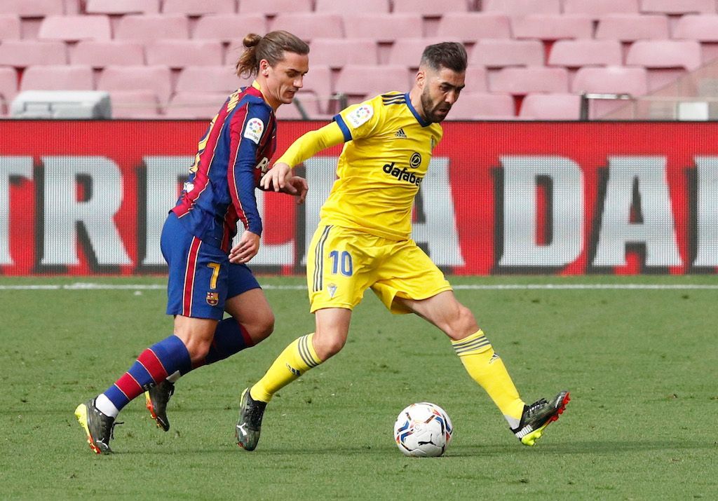 الأخطاء الدفاعية تزعج برشلونة وتهدد مستقبل كومان