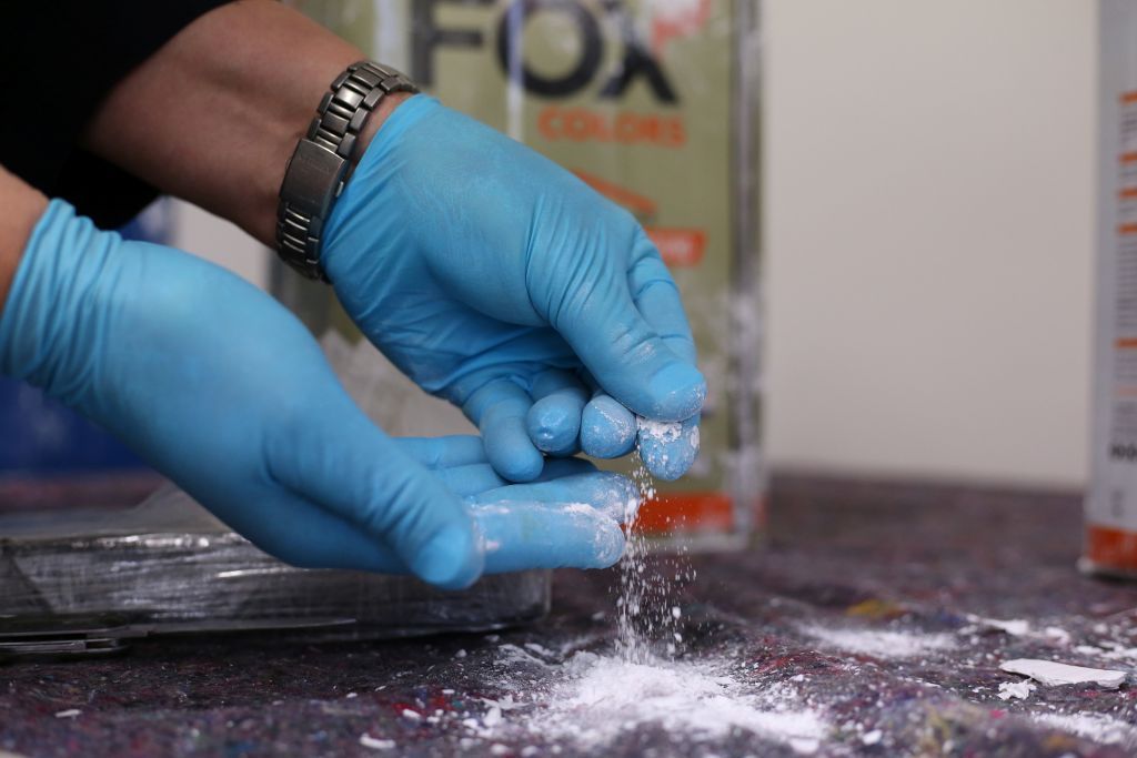 إحباط عملية تهريب كمية غير مسبوقة من المخدرات .. 23 طنا من الكوكايين نحو هولندا