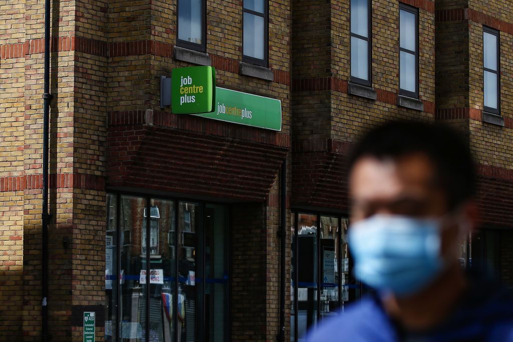 استطلاع صادم في بريطانيا.. الآراء السلبية حول الأقليات العرقية ما زالت قائمة