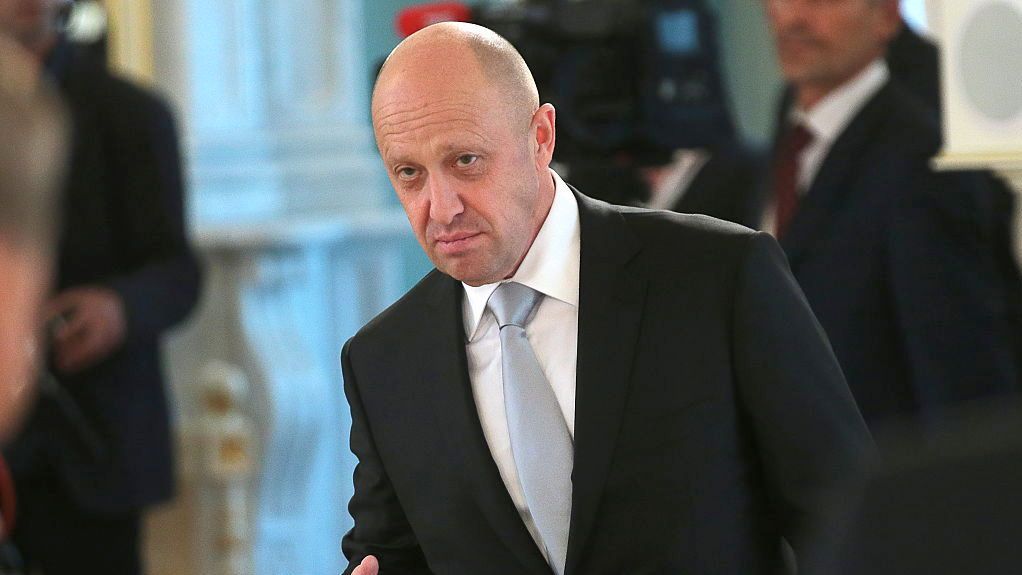 ”نريد المكافأة“.. شركة ”طباخ بوتين“ تكشف مكانه بعد إدراجه على قائمة المطلوبين في أمريكا 1 "طباخ بوتين" مطلوب في أمريكا