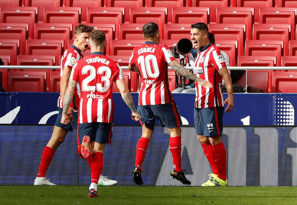 بنزيمة يسجل هدفاً قاتلاً وينتزع التعادل لريال مدريد من بين أنياب أتلتيكو