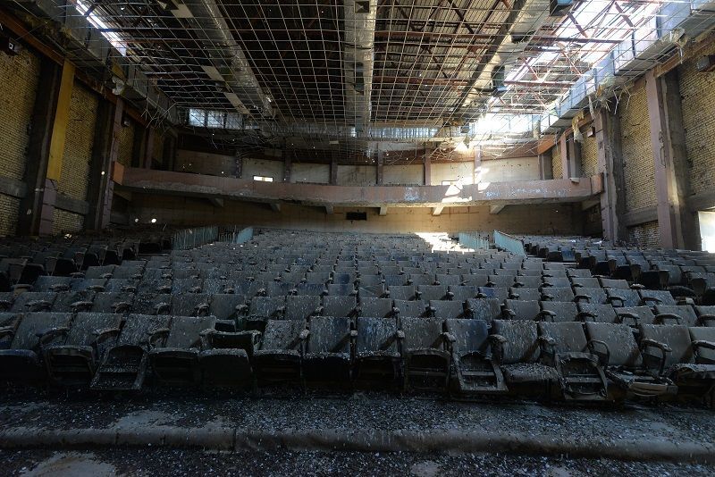 العراق.. محاولات لإعادة إحياء مسرح الربيع في الموصل 2 العراق.. محاولات لإعادة إحياء مسرح الربيع في الموصل