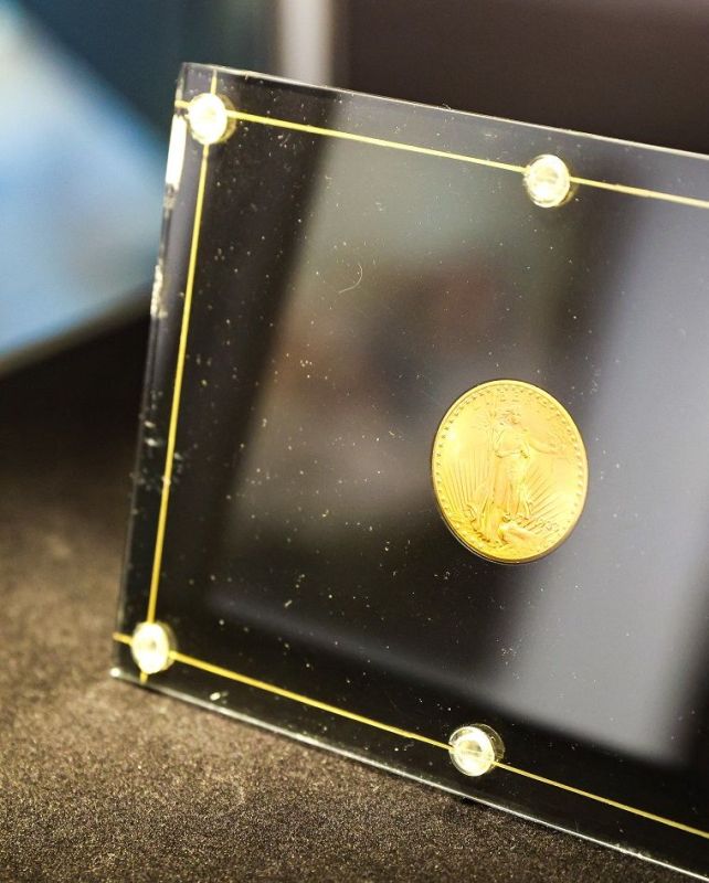 "النسر المزدوج"..قطعة نقود قد تصبح أغلى عملة معدنية في العالم!(فيديو)