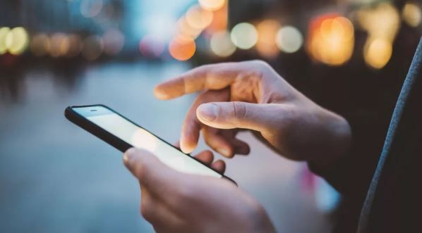 بهذه الطريقة يمكن استخدام ميزة الطوارئ SOS على هواتف آيفون