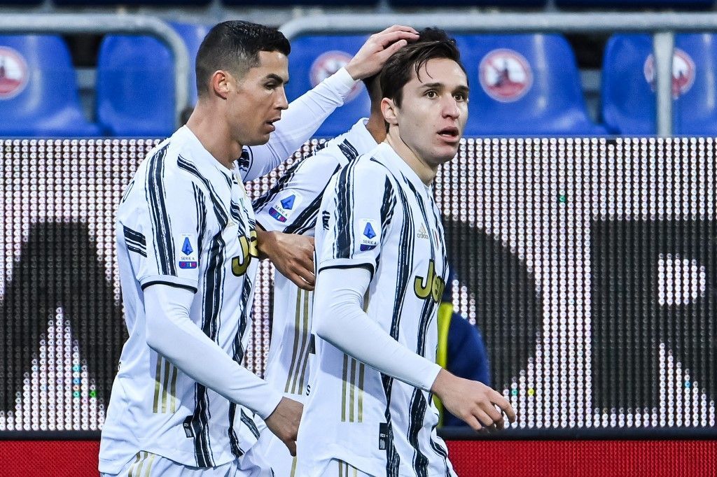 زيدان يثير الجدل بتصريحات عن عودة رونالدو لريال مدريد