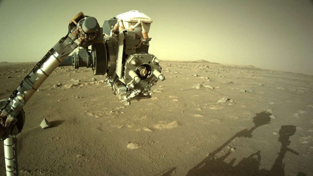 قريباً.. مروحية ”ناسا“ تستعدّ للتحليق على سطح المريخ