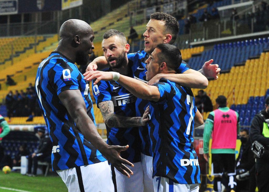 إنتر يعلن إغلاق النادي 4 أيام بسبب تفشي كورونا