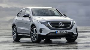 هل تفكر في شراء سيارة كهربائية في الإمارات.. إليك خياراتك