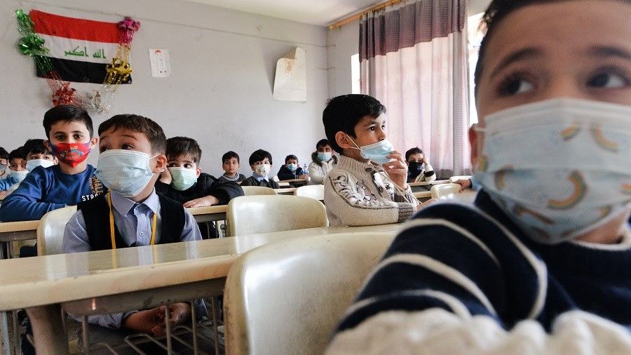 مدير مدرسة عراقية في الموصل يضع منظومة للحد من فيروس كورونا 5 الموصل