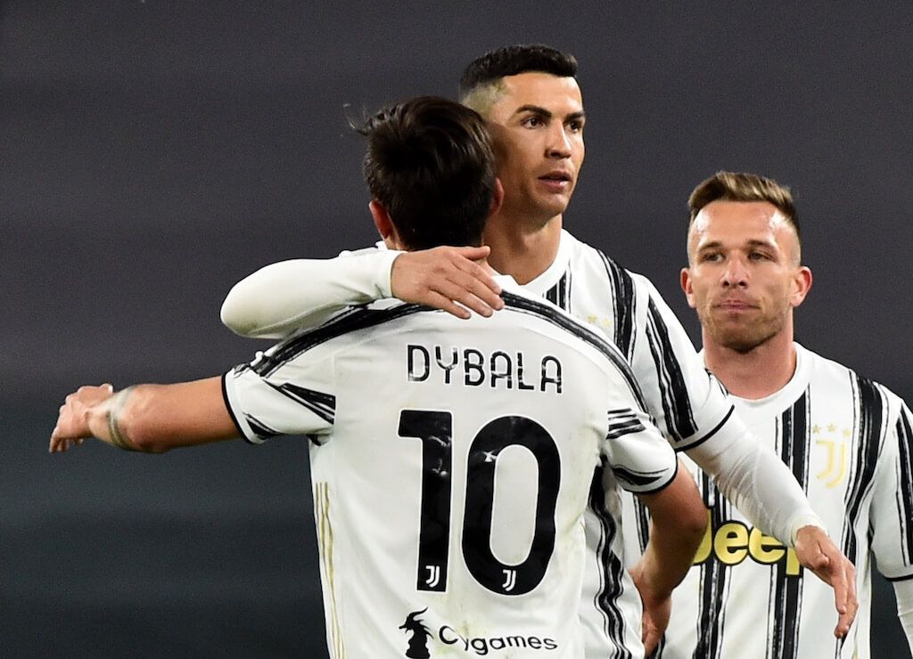 رونالدو يسجل رقماً إعجازياً ويُحيي آمال يوفنتوس الأوروبية