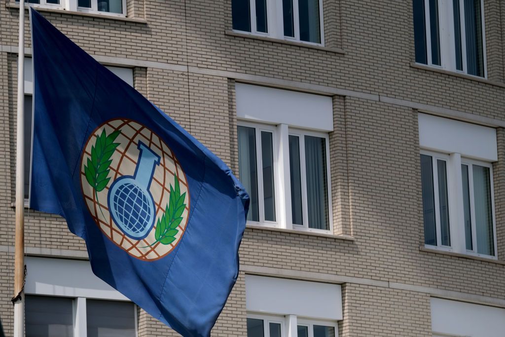 منظمة حظر الأسلحة الكيميائية تتهم قوات الأسد باستخدام غاز الكلور في هجوم عام 2018 1 منظمة حظر الأسلحة الكيميائية تتهم قوات الأسد باستخدام غاز الكلور في هجوم عام 2018