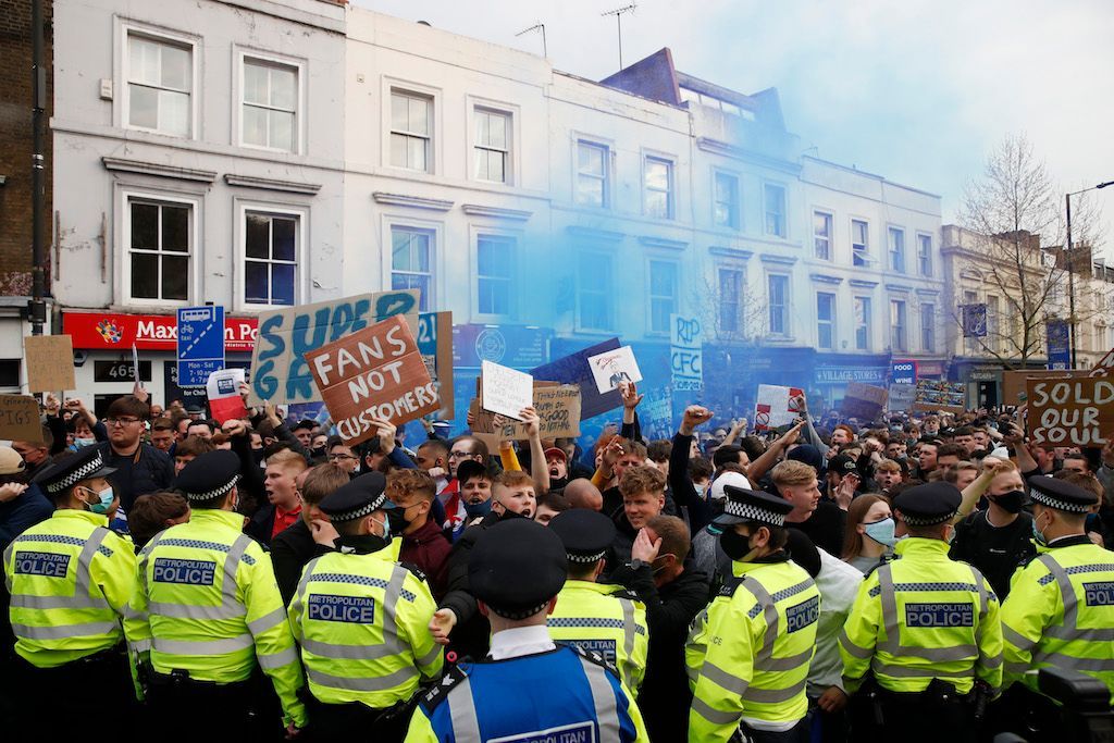 توابع زلزال السوبر ليغ.. استقالة إد وودوارد من مانشستر يونايتد