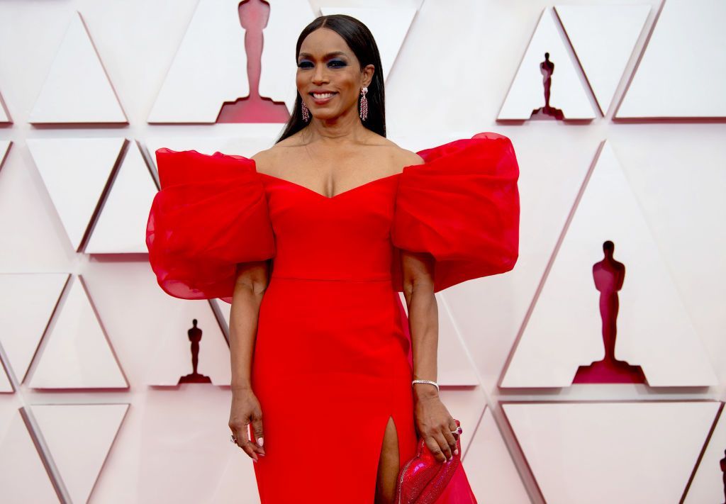 حفل الأوسكار.. 4 نجمات يخطفن الأنظار بإطلالات رائعة (صور)