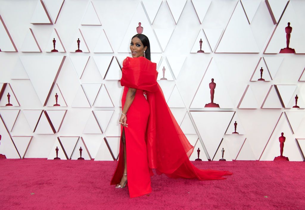 حفل الأوسكار.. 4 نجمات يخطفن الأنظار بإطلالات رائعة (صور)