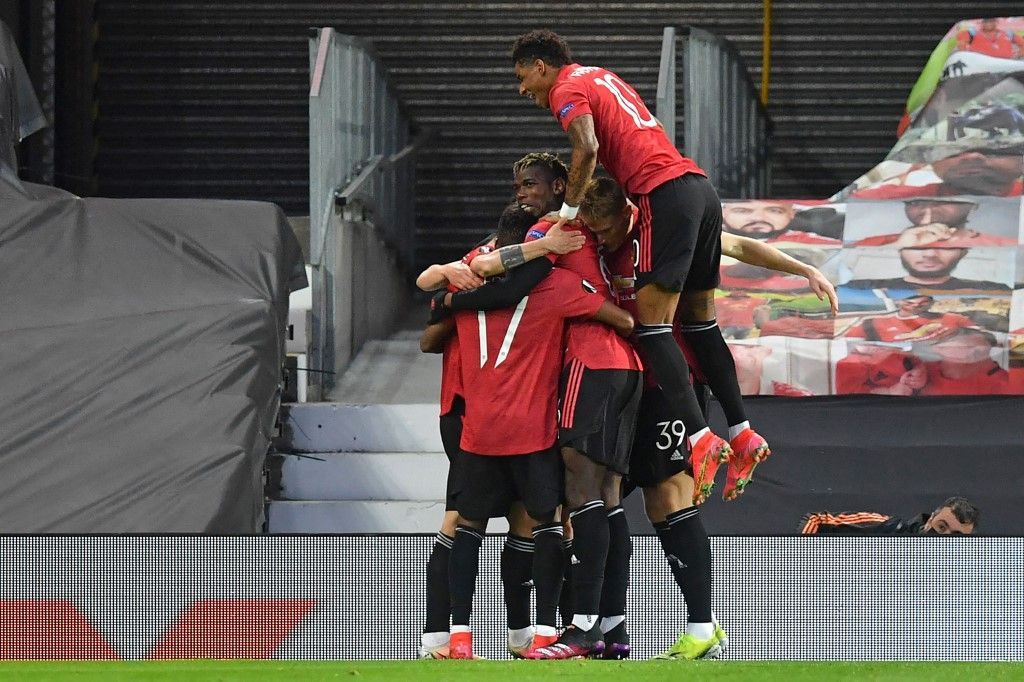 مانشستر يونايتد يكتسح روما بسداسية ويضع قدماً في نهائي الدوري الأوروبي 1 مانشستر يونايتد يكتسح روما بسداسية ويضع قدماً في نهائي الدوري الأوروبي