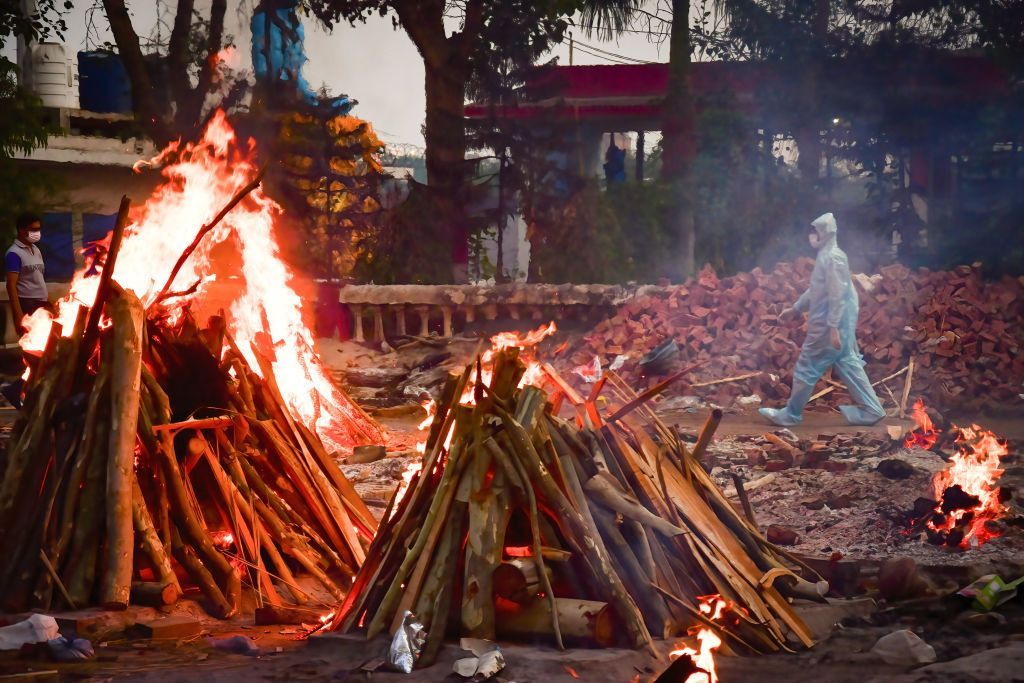 معلومات مضللة عن كورونا تنتشر في الهند.. إليك أبرز الحقائق 2 معلومات مضللة عن كورونا تنتشر في الهند.. إليك أبرز الحقائق