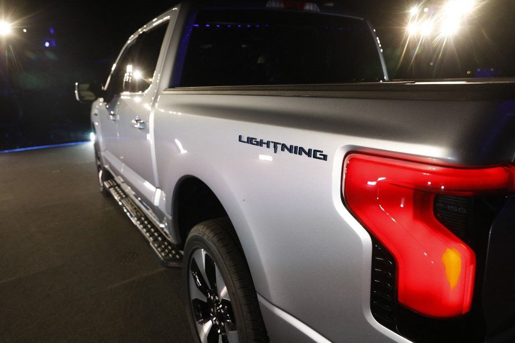 ”فورد“ تكشف عن شاحنتها الكهربائية الجديدة (صور)