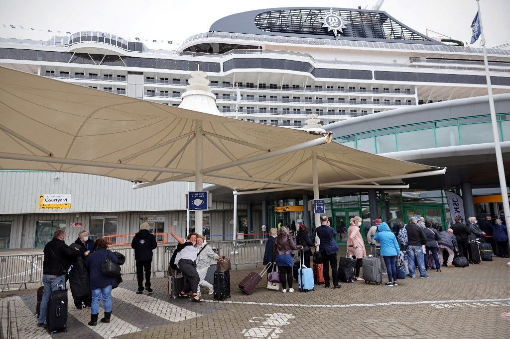 إنطلاق أول رحلة بحرية في بريطانيا منذ أكثر من عام