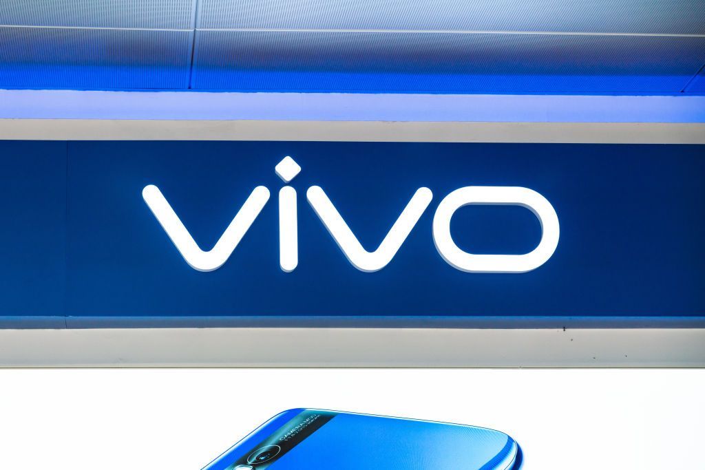 جديد فيفو.. هاتف ذكي مع كاميرا خلفية فائقة الدقة