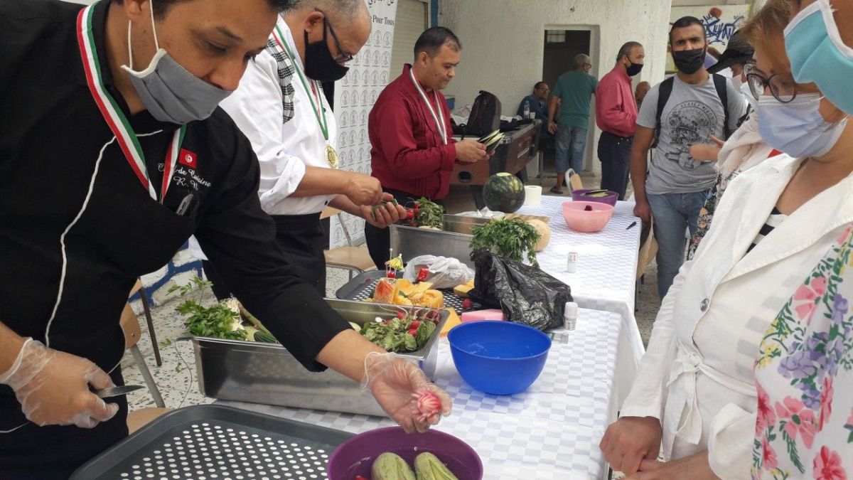 فعالية فن النحت على الخضار والغلال في تونس