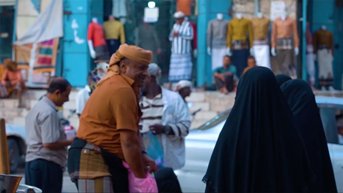 قائد الحزام الأمني في أبين: النهدي في سيئون بحضرموت والمنشقون زودونا بمعلومات كثيرة عن القاعدة 1 قائد الحزام الأمني في أبين: النهدي في سيئون بحضرموت والمنشقون زودونا بمعلومات كثيرة عن القاعدة