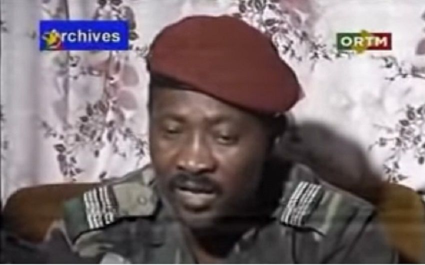 مالي.. تاريخ حافل في الإنقلابات فهل يستغل "الجهاديون" عدم الاستقرار؟ 2 مالي.. تاريخ حافل في الإنقلابات فهل يستغل "الجهاديون" عدم الاستقرار؟