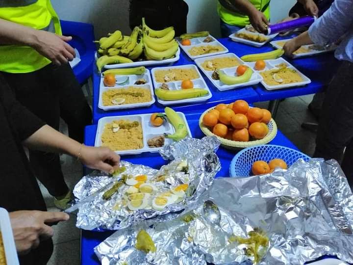 ناس الليل" ملائكة تجوب تونس العاصمة لتهتم بـ 3000 متشرد"