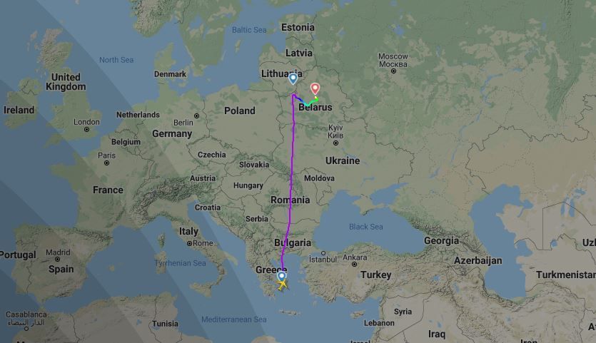 ما تأثير وقف دول أوروبية رحلاتها في المجال الجوي البيلاروسي بعد حادث طائرة رايان إير؟