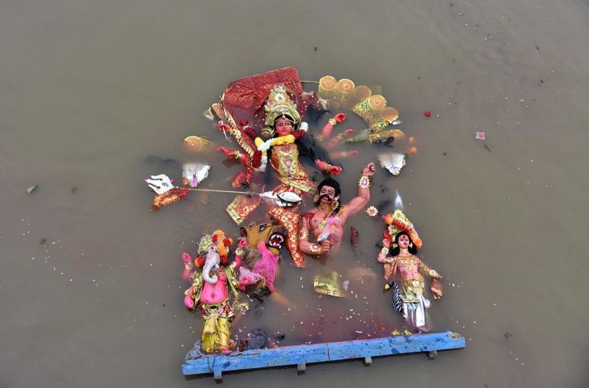 الهند: هل تخلّص الهندوس من الأصنام التي لم تحميهم من الوباء؟