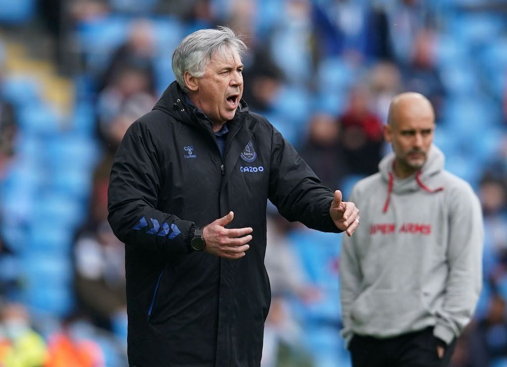 أنشيلوتي يوضح موقفه من التعاقد مع مبابي وعودة رونالدو