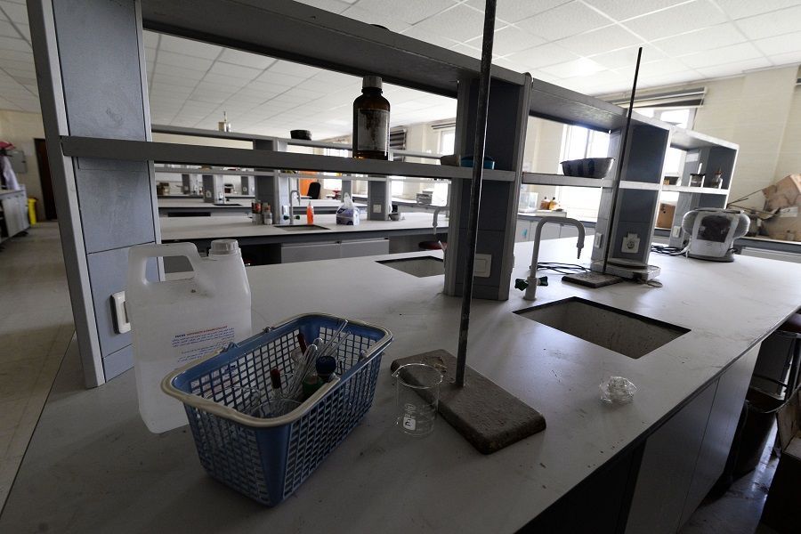 ماذا كان يفعل داعش في جامعة الموصل.. وما علاقة الأسلحة الكيماوية؟