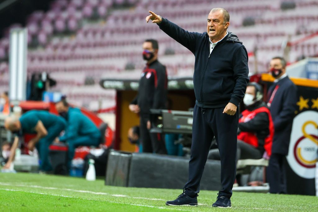 مصطفى محمد يثير أزمة بين منتخب مصر وغلطة سراي 1 مصطفى محمد يثير أزمة بين منتخب مصر وغلطة سراي