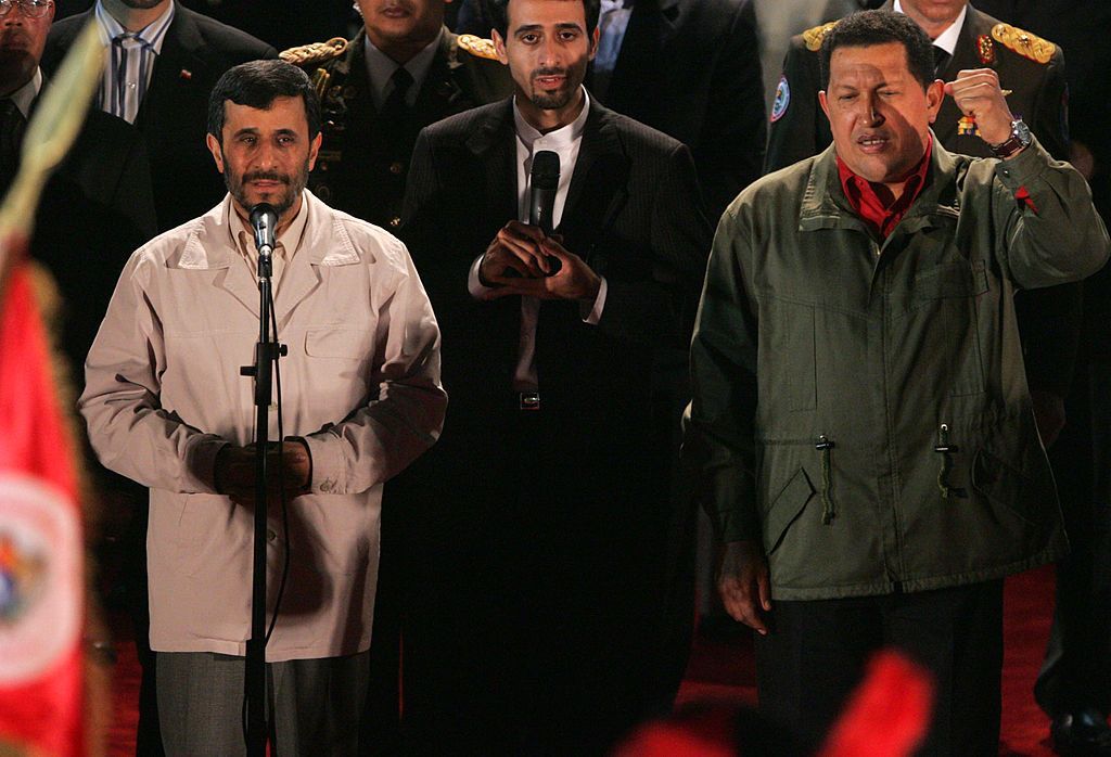 تبادل مصالح أم وسيلة لمد النفوذ.. لماذا تتمسك إيران بالعلاقة مع فنزويلا؟ 1 تبادل مصالح أم وسيلة لمد النفوذ.. لماذا تتمسك إيران بالعلاقة مع فنزويلا؟