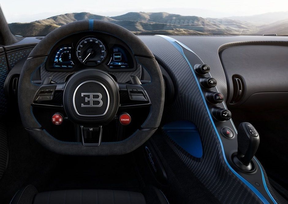 اخترنا لكم بوغاتي شيرون 2021 الجديدة... سيارة مذهلة بسعر خيالي