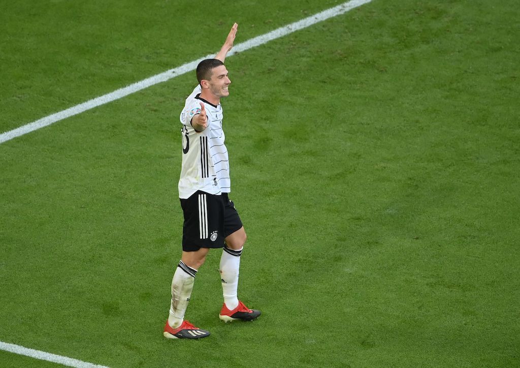 يورو 2020.. 5 نجوم خطفوا الأضواء من الكبار