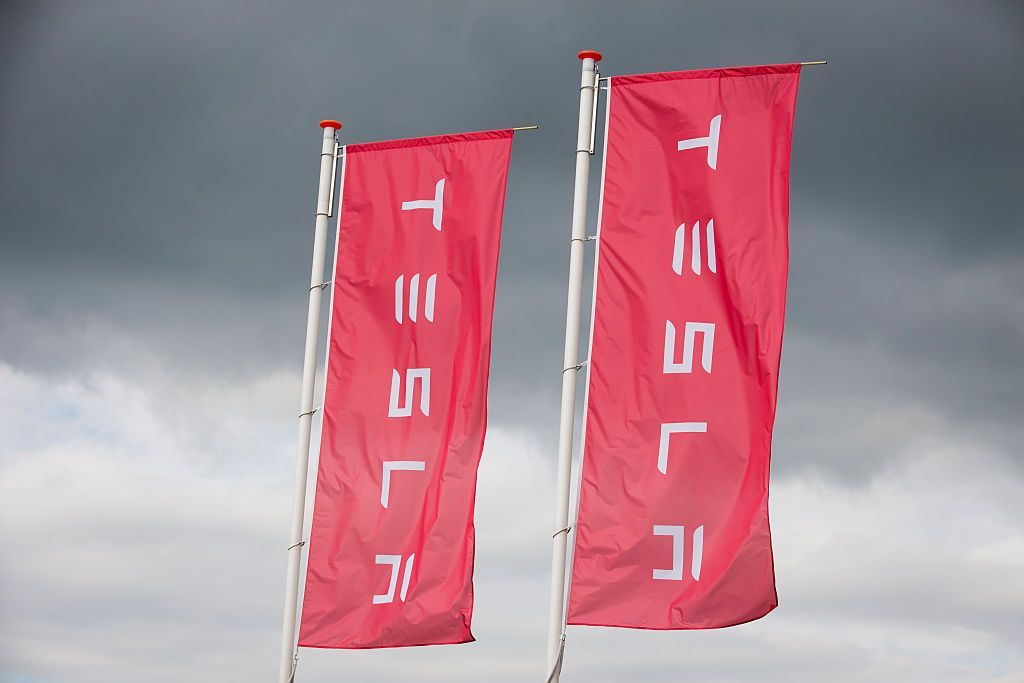 بسبب مشكلة خطيرة.. ”تيسلا“ تسحب 285 ألف سيارة في الصين