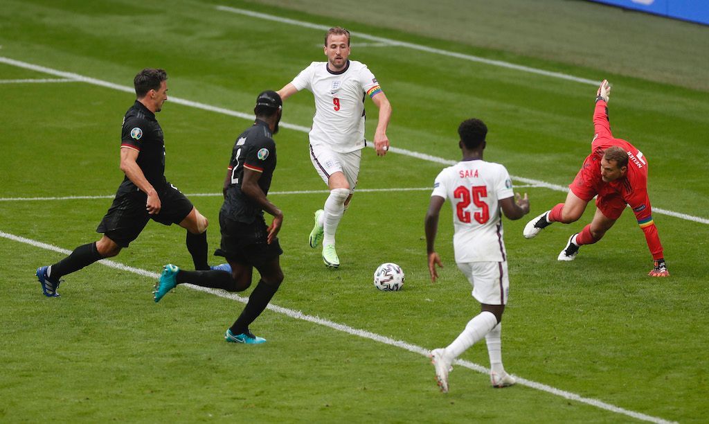 إنكلترا تحطم العقدة الألمانية بثنائية في ويمبلي