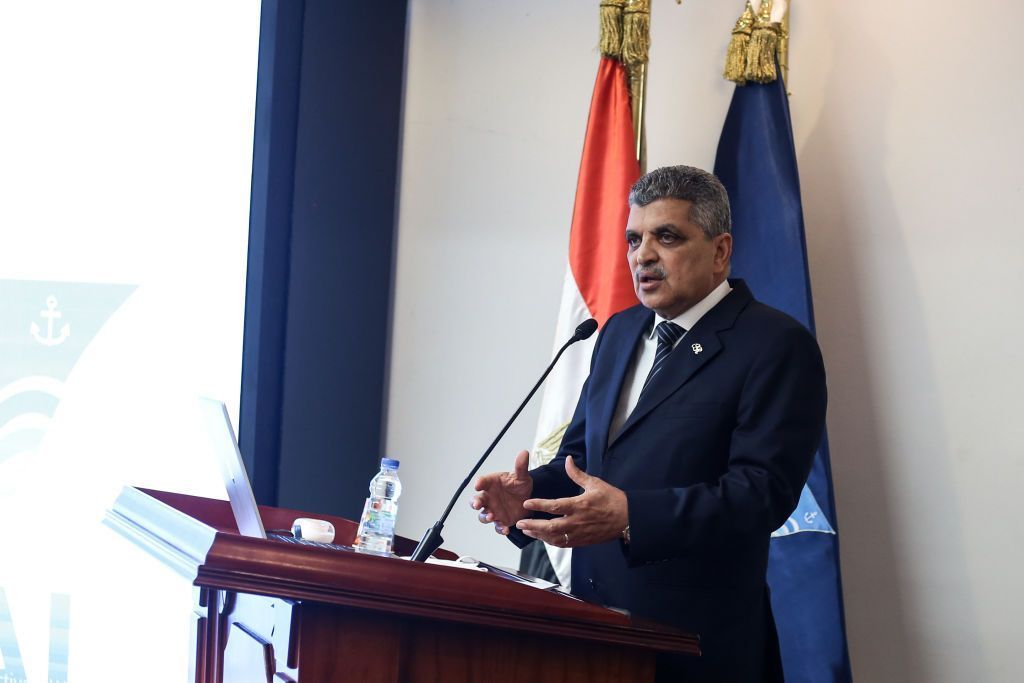 بعد تسوية سرية.. سفينة "إيفر غيفن" تودع قناة السويس وتعويض مادي لمصر 2 بعد تسوية سرية.. سفينة "إيفر غيفن" تودع قناة السويس وتعويض مادي لمصر