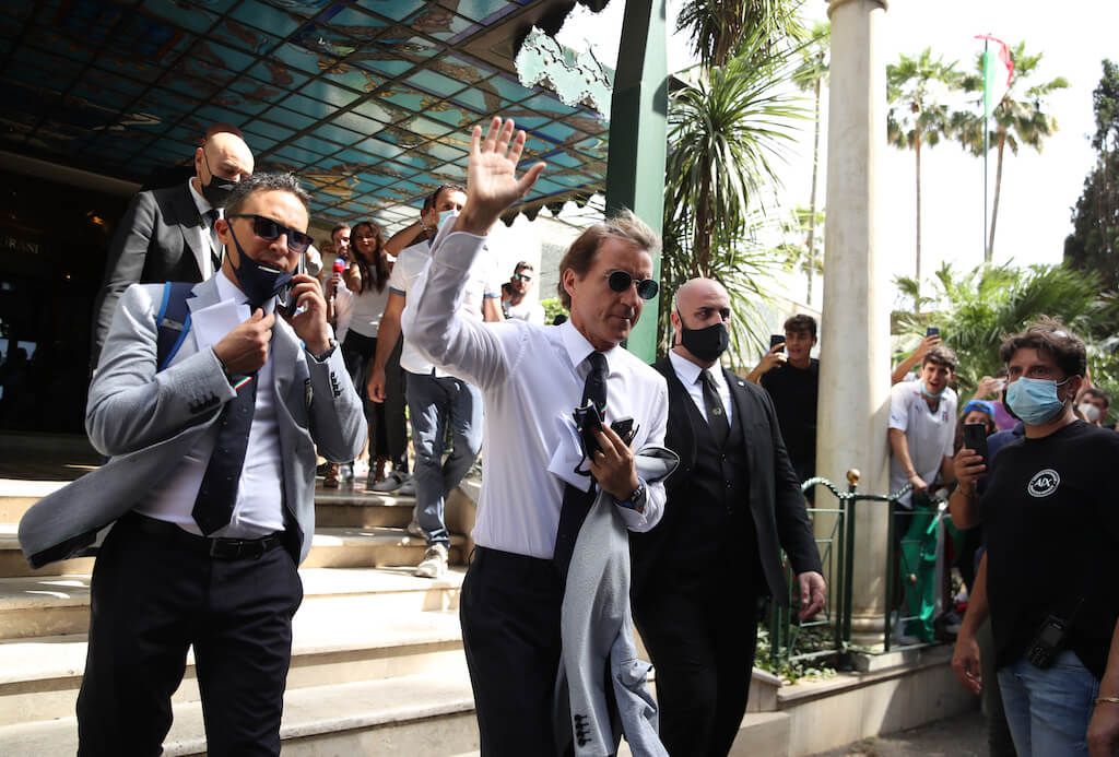 عودة أبطال أوروبا.. منتخب إيطاليا يشعل شوارع روما