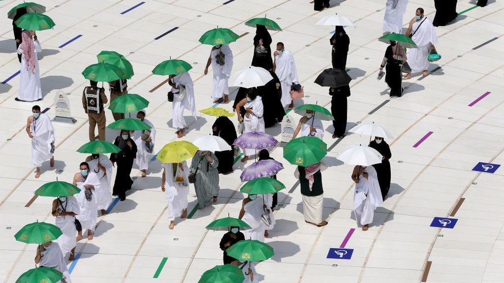 بالصور.. بدء ثاني موسم حج بعدد محدود بسبب جائحة كورونا