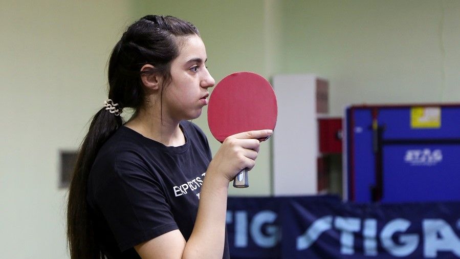 أولمبياد طوكيو ينتظرها.. هند ظاظا طفلة سوريّة تدخل العالم من بابه الواسع 1 أولمبياد طوكيو ينتظرها.. هند ظاظا طفلة سوريّة تدخل العالم من بابه الواسع