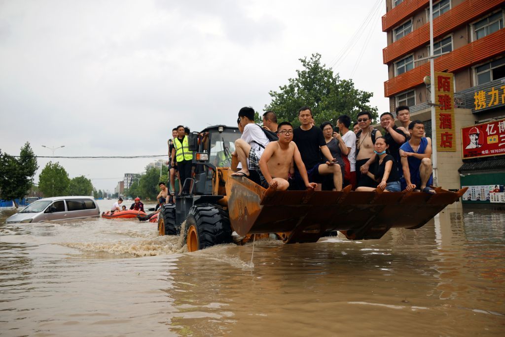 إخلاء مدينة صينية غارقة في مياه الفيضانات